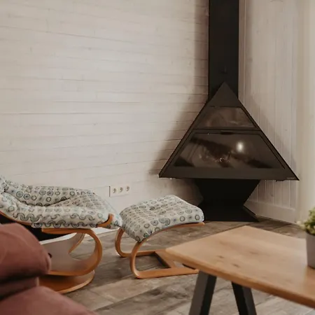 Petit Luxe Pineda *