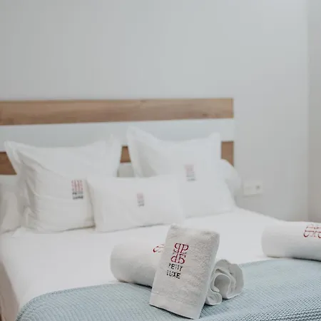 Petit Luxe Pineda *