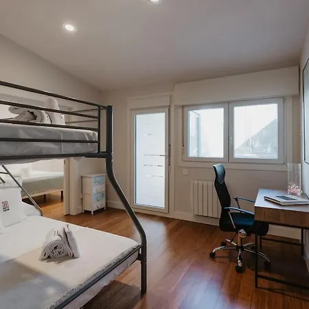 Petit Luxe Pineda Holiday home *