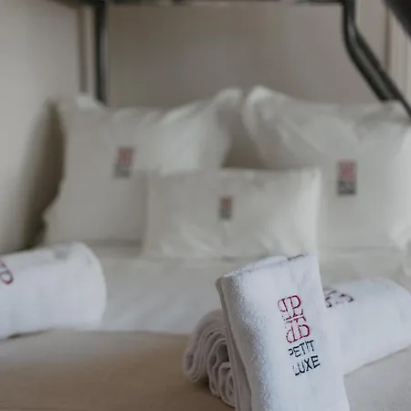 Petit Luxe Pineda Holiday home