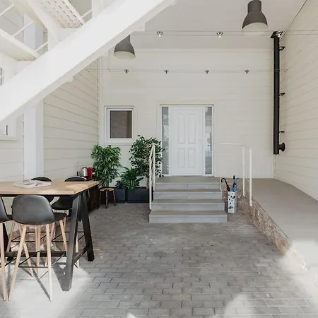 Petit Luxe Pineda *